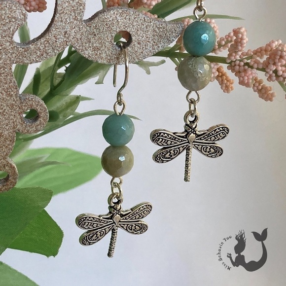 𝅺DANGLE Earrings Amazonite Beads and Dragonfly Charms - Picture 1 of 9